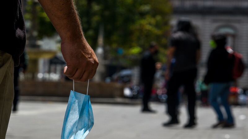 Va de ‘nuez’: Universidad de Guadalajara regresa a la obligatoriedad de cubrebocas