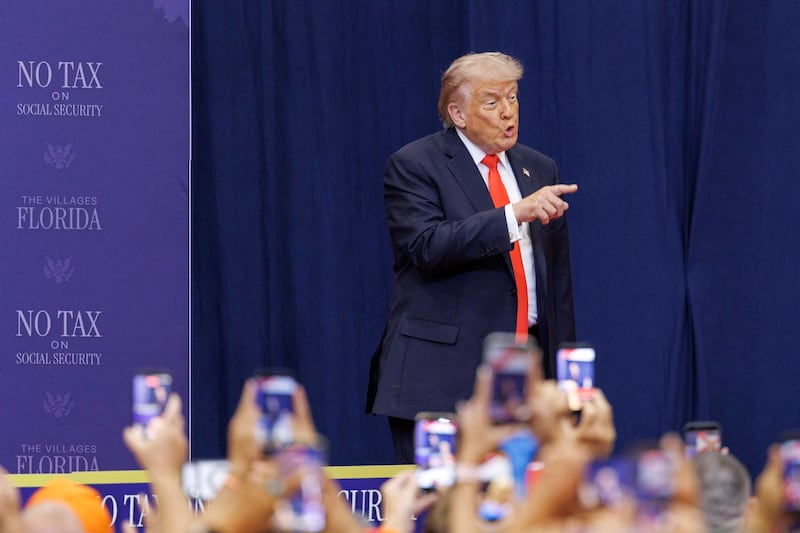 Trump amenaza con ‘tomar el control’ de Cuba ‘casi de inmediato’ tras concluir acciones en Irán