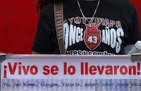 Detienen a médicos por caso Ayotzinapa: Familias acusan que se busca ‘nueva verdad histórica’