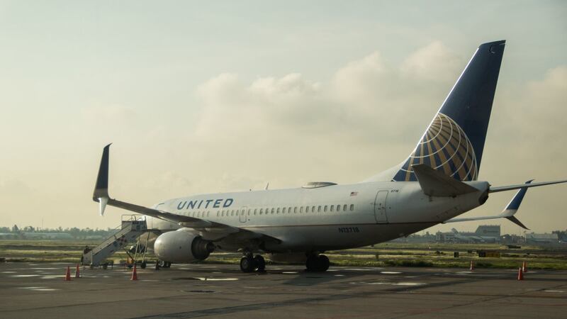 ‘Caos’ en el AICM: Culpan al ‘internet’ de EU por demora de vuelos