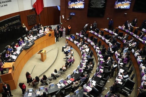 PT y PVEM se alinean con Sheinbaum: Senadores respaldarán Plan B de la reforma electoral