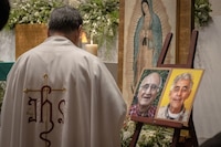 Recuperan los cuerpos de los sacerdotes Javier Campos y Joaquín Mora, asesinados en Chihuahua