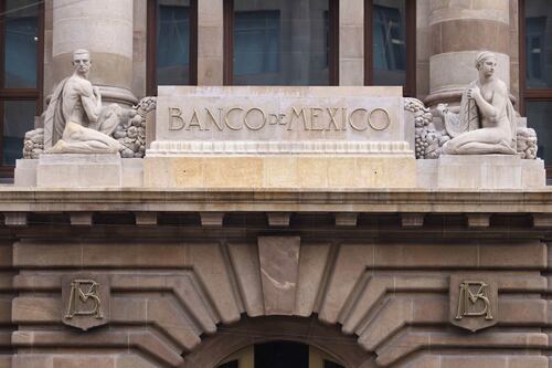 Banxico eleva sus pronósticos de PIB para 2025 y 2026