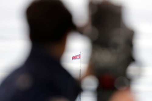 Corea del Norte lanza un misil balístico de corto alcance hacia el mar, dice Corea del Sur