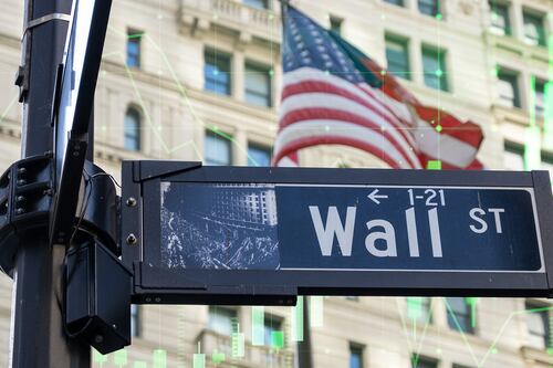 Wall Street cierra positivo por reporte de empleo en EU: ¿Cuánto ganó HOY?