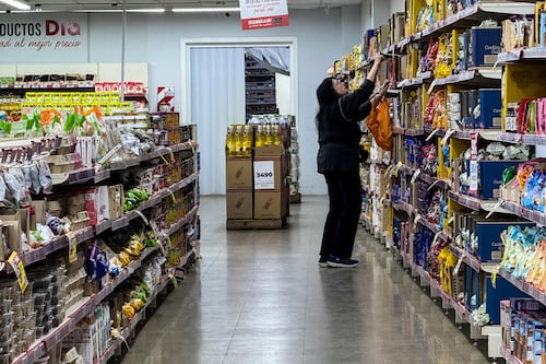 Una mala para Milei: Argentina reporta inflación de 3.4% en marzo, la más alta en un año