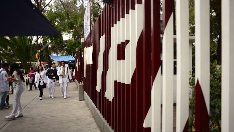 ‘No fue donado, fue traficado’: Madre denuncia que cuerpo de su hijo desaparecido terminó en el IPN