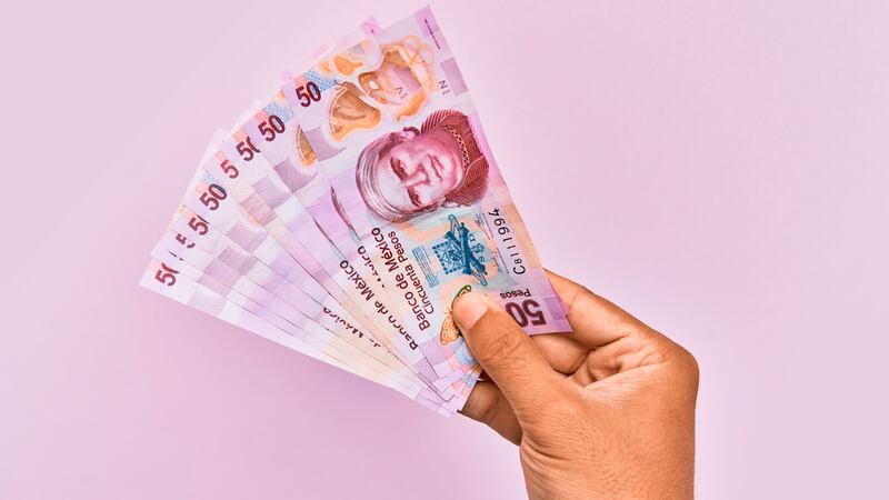 ‘Que no te vean la cara’: Así puedes identificar los billetes ‘piratas’ de 50 y 500 pesos