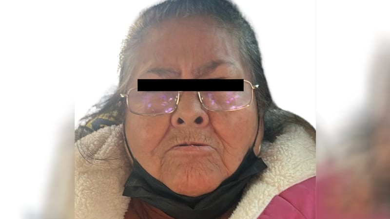 ‘Seguiré defendiendo a mi familia’: Doña Carlota sale de prisión en el Edomex