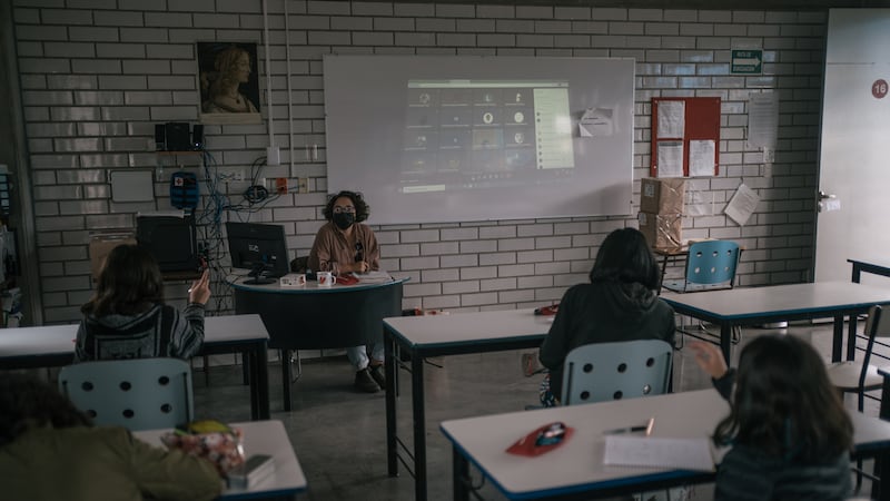 Por si fuera poco, el empeño del futuro, la educación