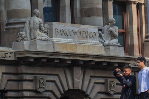 Banxico ante posibles alzas en la tasa de la FED
