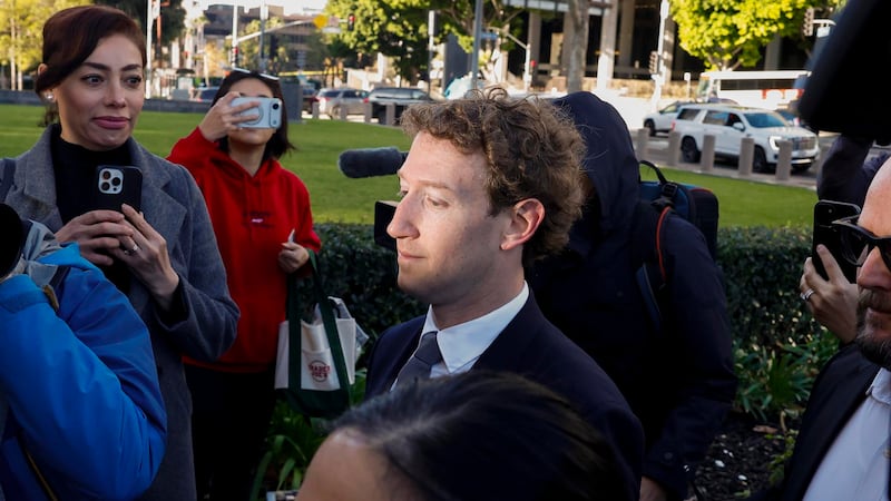 Zuckerberg le entra al gas natural: Construirá 7 plantas para alimentar centros de IA de Meta