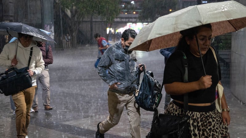 Onda tropical 39 ‘pega’ a México: Estos son los estados con lluvias fuertes y riesgo de inundaciones