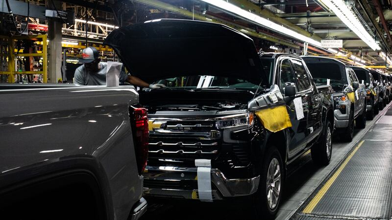 Aranceles de Trump ‘golpean’ a GM: ¿Por qué pagará más por sus autos fabricados en Corea del Sur?