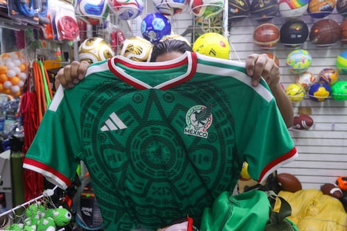 EU destaca trabajo de México en piratería; pasa de lista prioritaria a solo observación