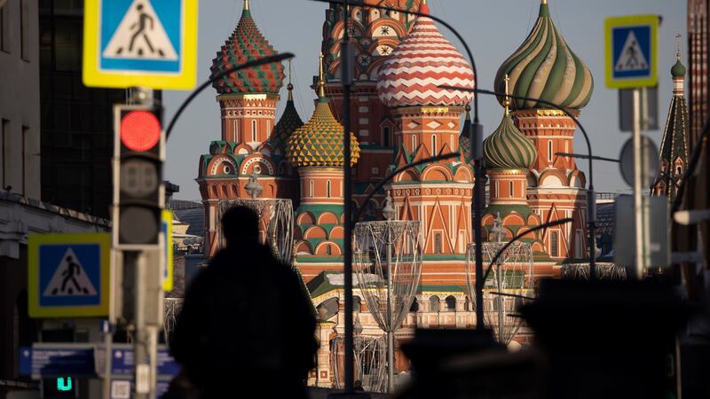 Rusia responde a sanciones económicas: Prohíbe exportación de trigo y cientos de productos