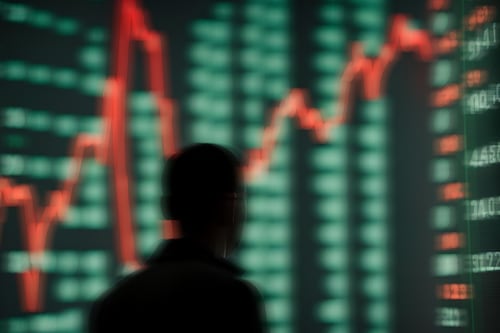 Wall Street ‘duerme y duerme’: ¿Cómo cierran los mercados HOY?