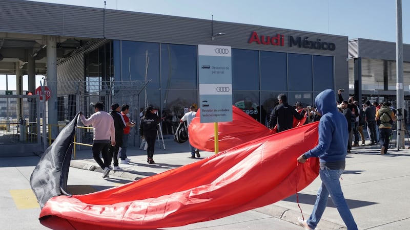 Audi ofrece aumento salarial de 14.9%: Empleados votarán la propuesta esta semana