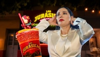 Para calmar la sed cavernícola: Así es Las Jurásicas, el local que visita Sandra Cuevas para echarse un mojito