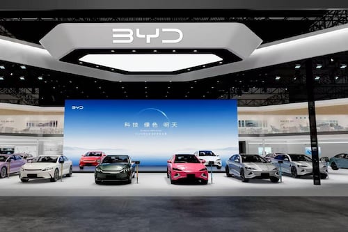 El ritmo de BYD: un auto cada tres segundos y un cargador que creció 50%