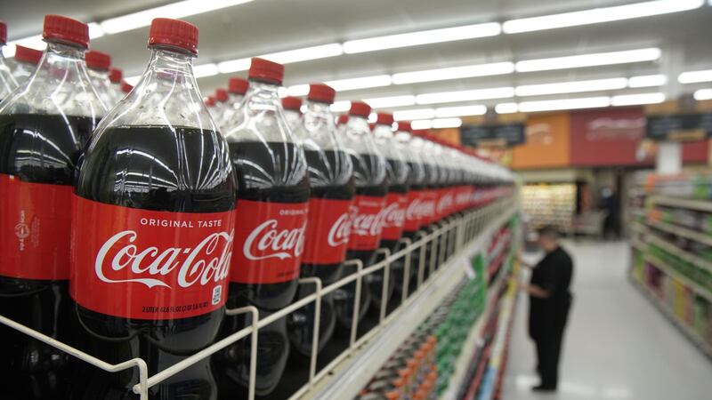 ¿Cuánta agua se utiliza para producir un litro de Coca-Cola?