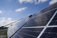 Anuncia Sener 20 proyectos de energía renovable con IP