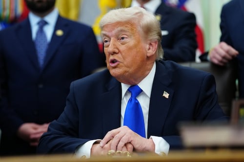 Trump advierte con retirar sus tropas de España e Italia por postura ante Irán: ‘No han servido de ayuda’