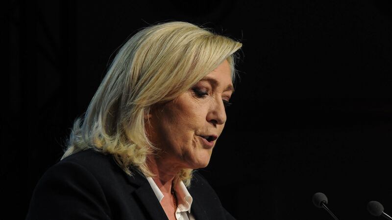 Fiscalía de París investiga a Marine Le Pen por presunta malversación de fondos