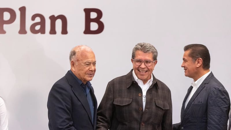 Oposición celebra rechazo del PT al Plan B de Sheinbaum; Monreal exige una explicación