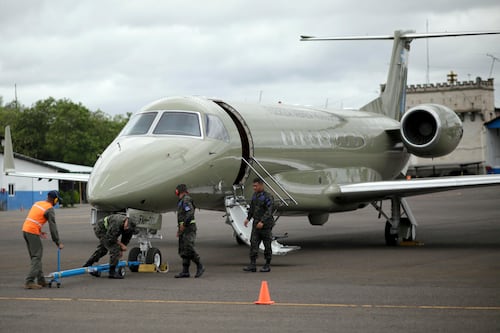 ¿Qué empresa mexicana compró el avión presidencial de Honduras, con valor de 5.1 mdd?