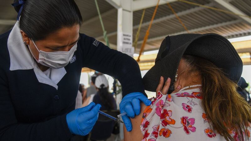 México aplica 37,499 nuevas dosis de vacunas COVID; van 193.1 millones