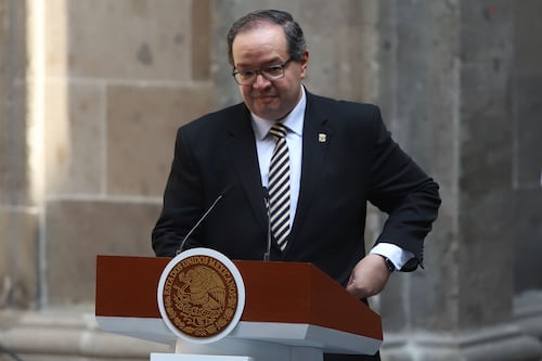 Rector de la UNAM se disculpa con aspirantes que no hicieron trampa: ‘Tendrán un buen resultado’