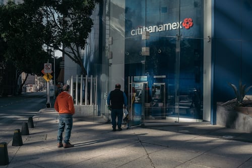 Lo primero que debe hacer el nuevo dueño de Banamex