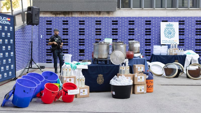 Debilitan al CJNG en España: Incautan 2.5 toneladas de metanfetaminas en Cataluña; hay 13 detenidos
