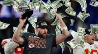 Enamorado de Taylor Swift y millonario: ¿Cuánto gana Travis Kelce con Chiefs y qué negocios tiene?
