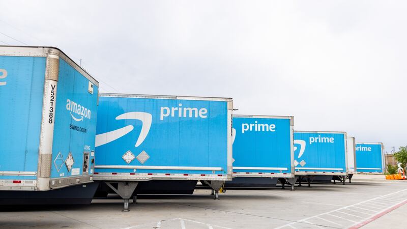 Tropezón para Amazon: Valor de mercado cae por debajo del billón de dólares