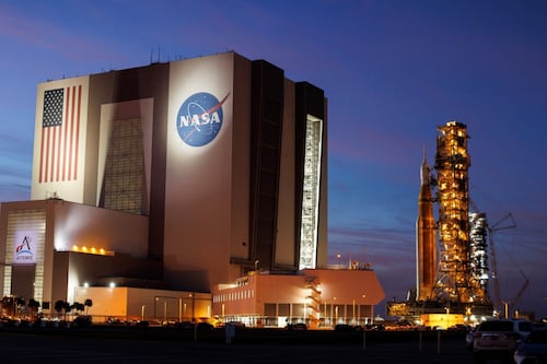 Houston, tenemos problemas: NASA revisa misión Artemis III que irá a la Luna y busca reducir costos