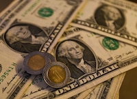 Dólar ‘se poncha’ tras alto al fuego entre EU e Irán: Peso mexicano se aprecia más de 20 centavos