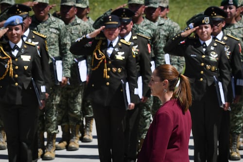 ‘Fuerzas Armadas, garantía de que México puede gobernarse sin imposiciones’: Claudia Sheinbaum