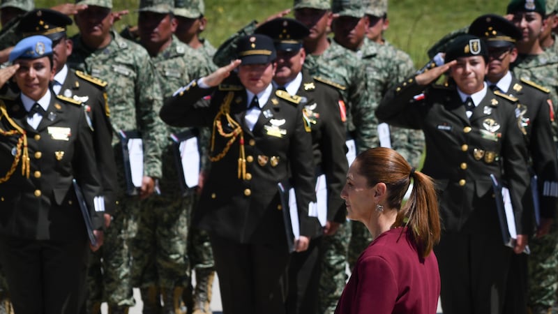 ‘Fuerzas Armadas, garantía de que México puede gobernarse sin imposiciones’: Claudia Sheinbaum