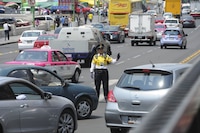¡Atención conductores de Puebla! Autos sin verificación no circularán antes del medio día