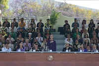 ‘Cuando una avanza, avanzamos todas’: Sheinbaum reconoce a las mujeres de las Fuerzas Armadas en el 8M
