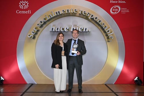 Distintivo ESR 2026: Resalta AJEMEX importancia de negocios sostenibles