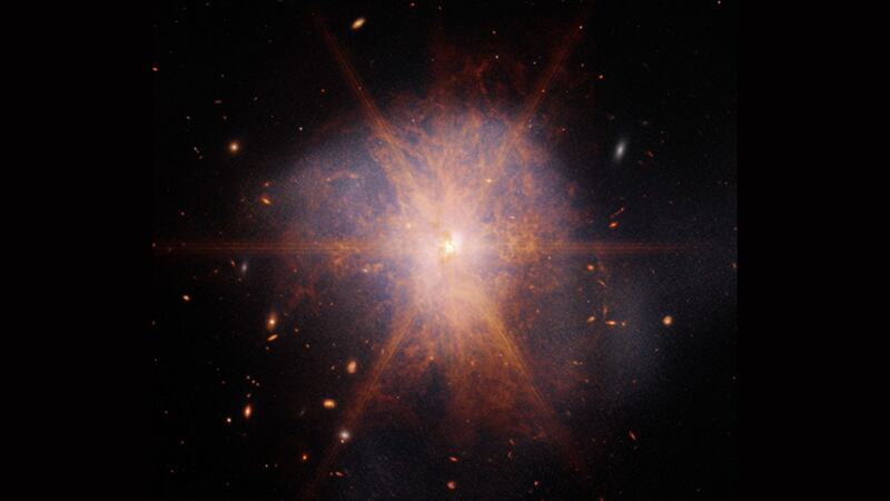Un ‘regalo’ más del telescopio Webb: Capta fusión de dos galaxias