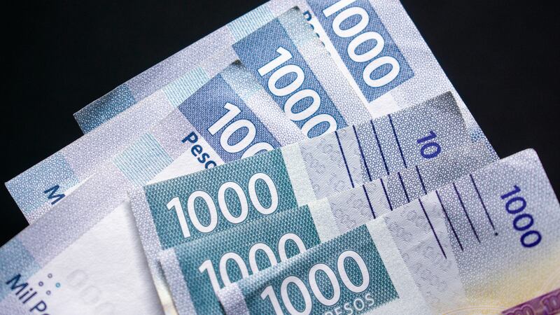 Peso se acerca a su nivel más bajo desde septiembre: Así cerró HOY ante el dólar