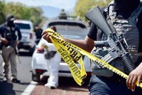 Cárteles en Guerrero van tras el control de negocios