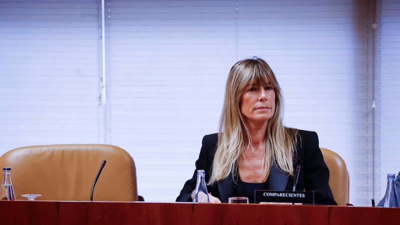 Begoña Gómez, esposa del presidente de España, irá a juicio por tráfico de influencias y malversación