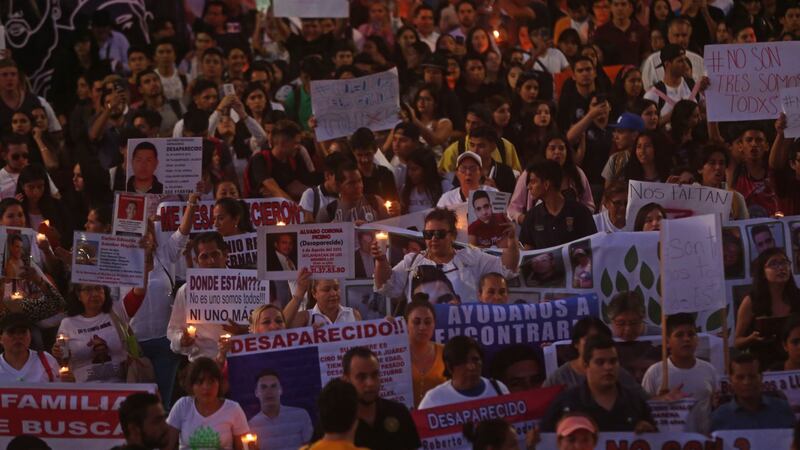 Teuchitlán revive la tragedia de los estudiantes de cine desaparecidos en Jalisco; piden encontrarlos vivos