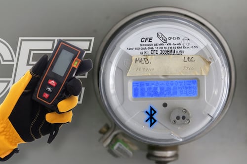 ¿CFE cambiará tu medidor de luz por uno con Bluetooth para vigilar tu consumo?