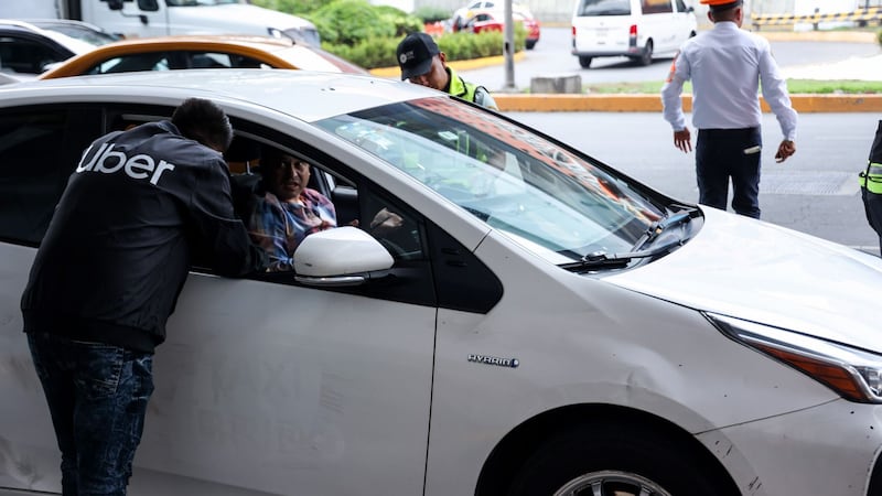 Taxistas del AICM darán descuento de hasta 18%: ‘Habrá beneficios directos a los pasajeros’